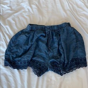 GAP loose fit shorts Size Small